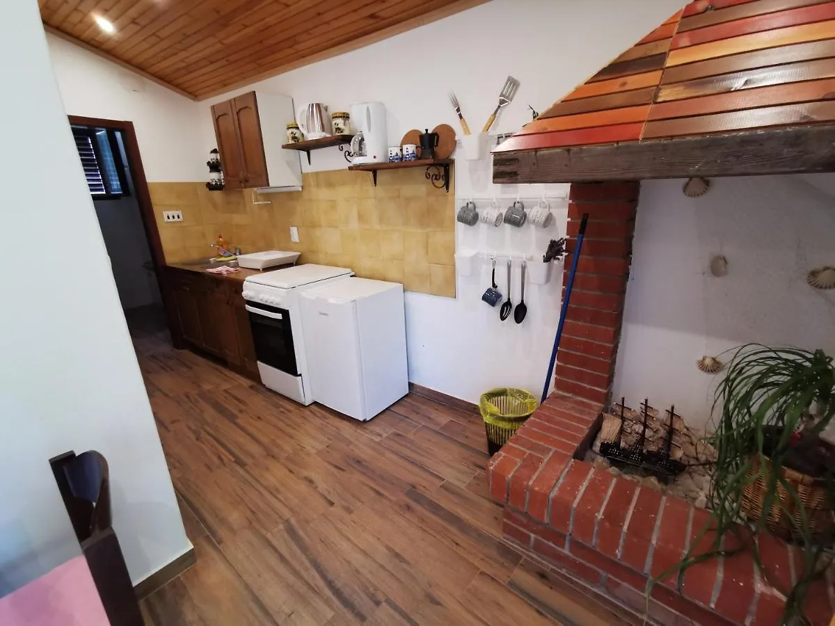 Apartment Kika Liznjan